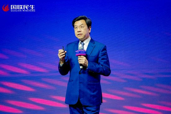 李开复：AI时代会让每个App都比人更聪明